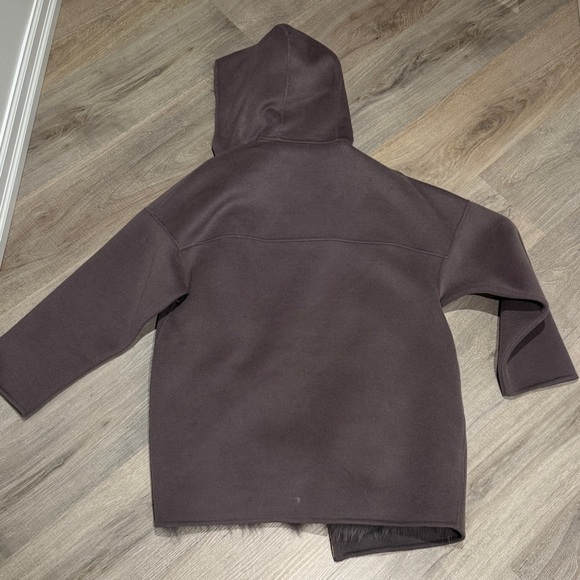 Fur-lined coat - Picture 5 of 7